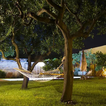 Bed & Breakfast Masseria Lu Iundulu Lecce